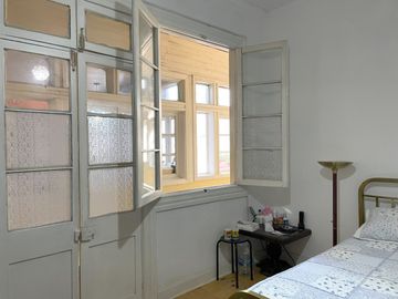 Confortable y versatil casa con uso habitacional o comercial