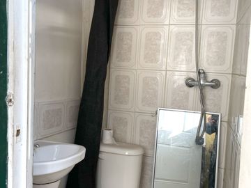 Confortable y versatil casa con uso habitacional o comercial