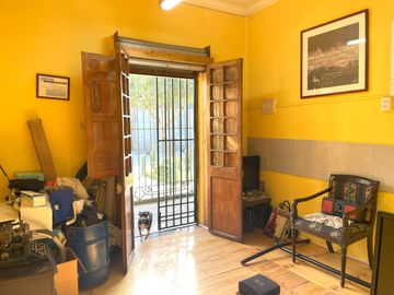 Confortable y versatil casa con uso habitacional o comercial