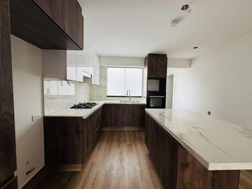 Departamento 3 dormitorios en Surco en Valle Hermoso