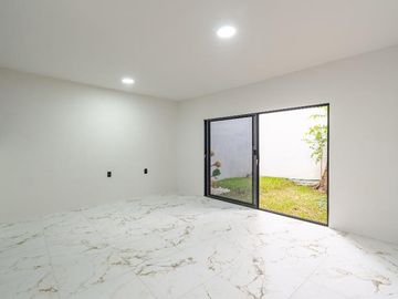Casa remodelada a excelente precio