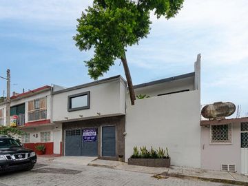 Casa remodelada a excelente precio