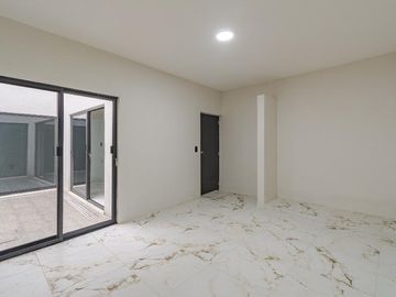 Casa remodelada a excelente precio