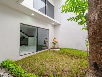 Casa remodelada a excelente precio