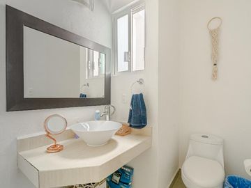 Hermosa Casa en Condominio con Alberca y Vista Panorámica