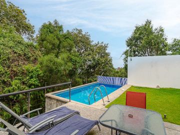 Hermosa Casa en Condominio con Alberca y Vista Panorámica