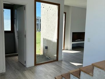 Casa en  venta 4 ambientes en barrio privado Pilara, Milord, Pilar