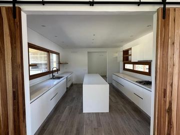 Casa en  venta 4 ambientes en barrio privado Pilara, Milord, Pilar