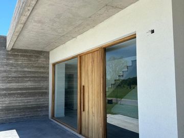 Casa en  venta 4 ambientes en barrio privado Pilara, Milord, Pilar