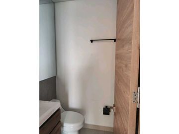 Apartamento Amoblado Con Exclusiva Ubicación Pozos Colorados - 005