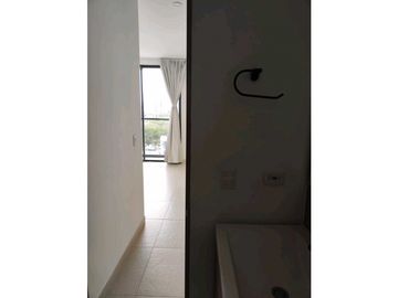 Apartamento Amoblado Con Exclusiva Ubicación Pozos Colorados - 005