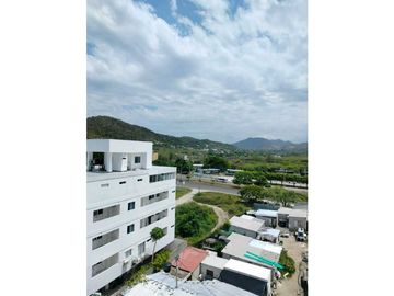 Apartamento Amoblado Con Exclusiva Ubicación Pozos Colorados - 005