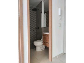 Apartamento Amoblado Con Exclusiva Ubicación Pozos Colorados - 005