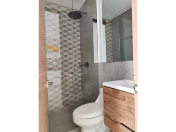 Apartamento Amoblado Con Exclusiva Ubicación Pozos Colorados - 005