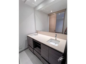 APARTAMENTO EN VENTA EN EL POBLADO, MEDELLN