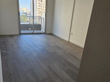 Dpto 2 amb, Piso 8°A, 45,32 m2 total, c/balcón al fte, Villa Luro