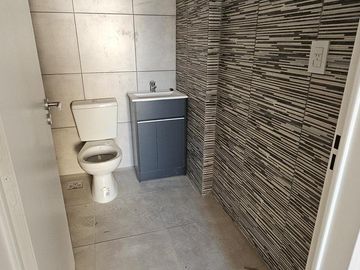 Dpto 2 amb, Piso 8°A, 45,32 m2 total, c/balcón al fte, Villa Luro
