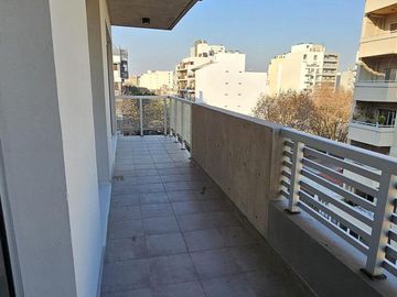 Dpto 2 amb, Piso 8°A, 45,32 m2 total, c/balcón al fte, Villa Luro