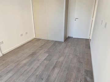 Dpto 2 amb, Piso 8°A, 45,32 m2 total, c/balcón al fte, Villa Luro
