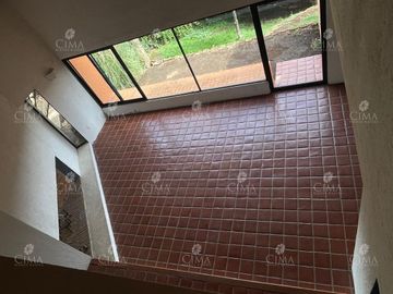 RENTA CASA EN EL BOSQUE CON SEGURIDAD EN CUERNAVACA - R176