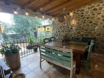 Venta casa en  Montecassino, Huitzilac - V373