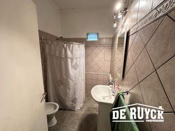 4 ambientes con 2 baños, PH al frente