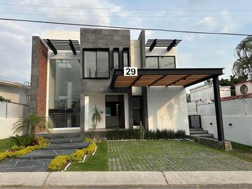 Casa en  fraccionamiento Lomas de Cocoyoc