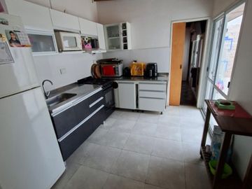 Casa para 2 Familias en venta en Lanus Oeste