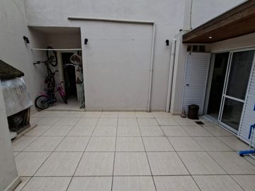 Casa para 2 Familias en venta en Lanus Oeste