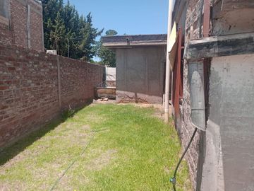VENTA CASA CON DEPARTAMENTO EN GUAYMALLEN