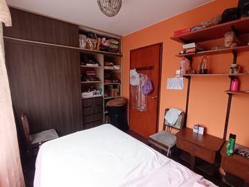 Venta casa 2 pisos a.t. 200 m2 a.c 281 m2 URB. PALAO S.M.P