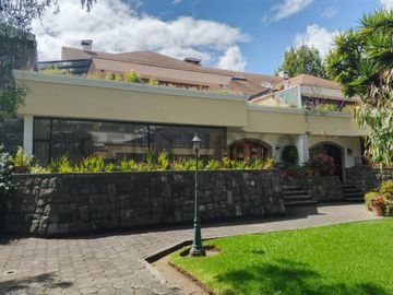 Vendo Casa amplia en Conjunto Residencial en el Sector El Bosque