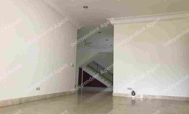 Rumah 2 lantai di Jalan Raya Pangeran Antasari Jakarta Selatan