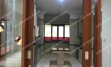 Rumah 2 lantai di Jalan Raya Pangeran Antasari Jakarta Selatan
