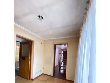 Amplia Casa en Barrio Consolidado y Seguro en Ñuñoa
