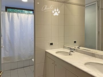 Casa en Venta en Fray Montalva, las condes