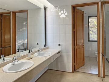 Casa en Venta en Fray Montalva, las condes