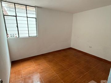 Departamento en  Urb. Benjamín Doig Lossio. La Perla. Límite San Miguel