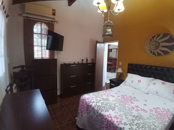 VENTA CASA  DE 5 AMBIENTES EN MORENO Multifamiliar