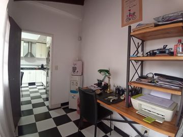 VENTA CASA  DE 5 AMBIENTES EN MORENO Multifamiliar