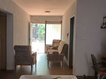 CASA A DETRAS DE SAMSA, A  450 MTS. DEL CENTRO. POSADAS MISIONES VENTA