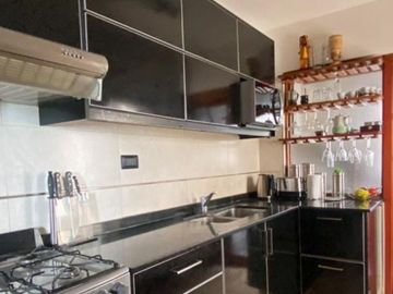 DEPARTAMENTO EN DUPLEX 5 AMBIENTES. LA PERLA.