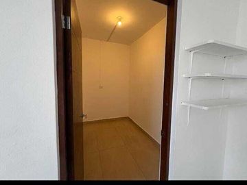 Hermosa casa de 3 pisos en RENTA Dominio Cumbres, García, Nuevo León
