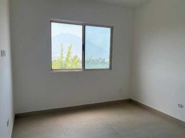 Hermosa casa de 3 pisos en RENTA Dominio Cumbres, García, Nuevo León
