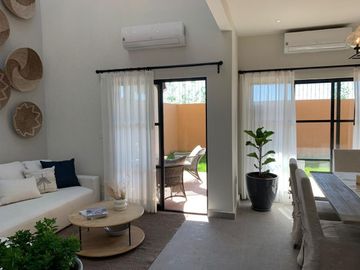 Casa en Venta en San Miguel con Terraza Panorámica y Diseño Contemporáneo