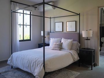 Casa en Venta en San Miguel con Terraza Panorámica y Diseño Contemporáneo