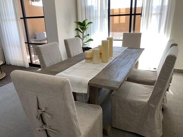 Casa en Venta en San Miguel con Terraza Panorámica y Diseño Contemporáneo