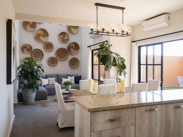Casa en Venta en San Miguel con Terraza Panorámica y Diseño Contemporáneo