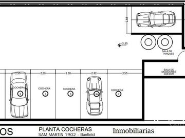 Monoambiente en planta baja con patio y cochera en pleno Banfield Oeste