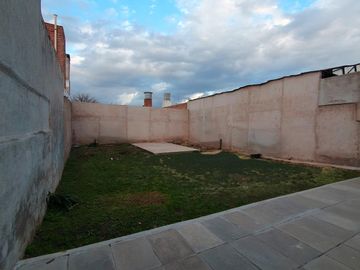 VENTA Casa 3 dormitorios. Falucho N°2322